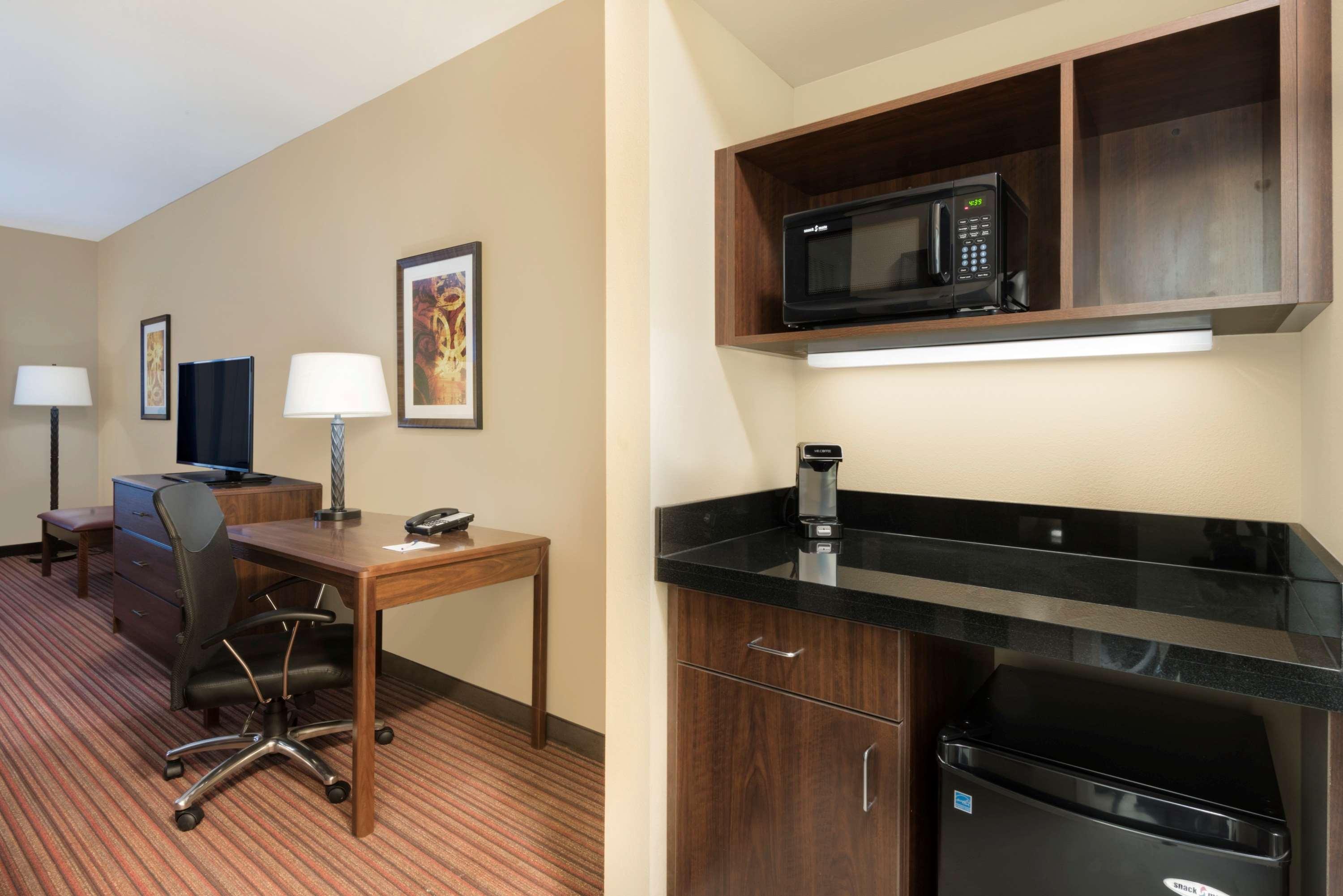 Best Western Plus Hudson Hotel & Suites Esterno foto