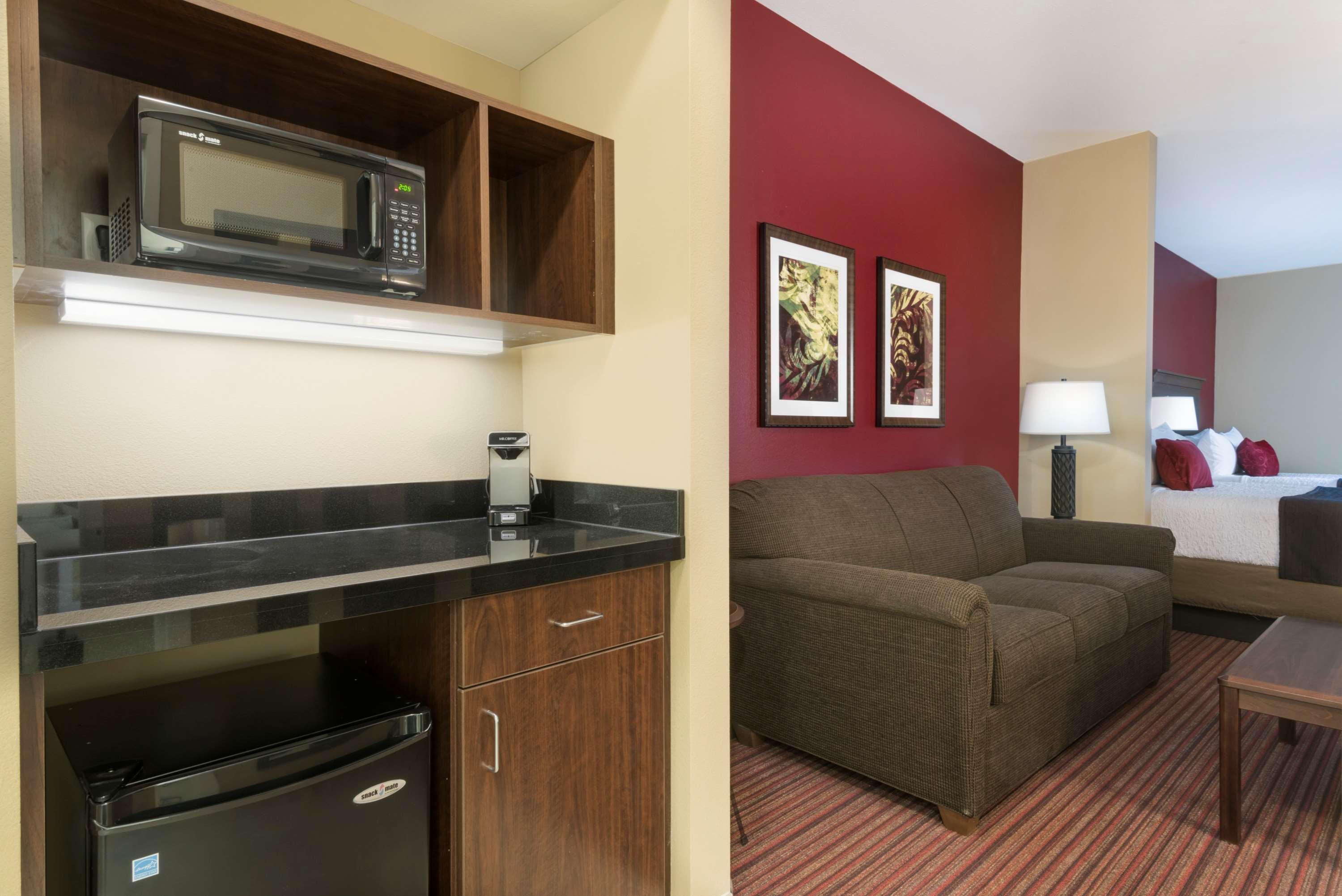 Best Western Plus Hudson Hotel & Suites Esterno foto